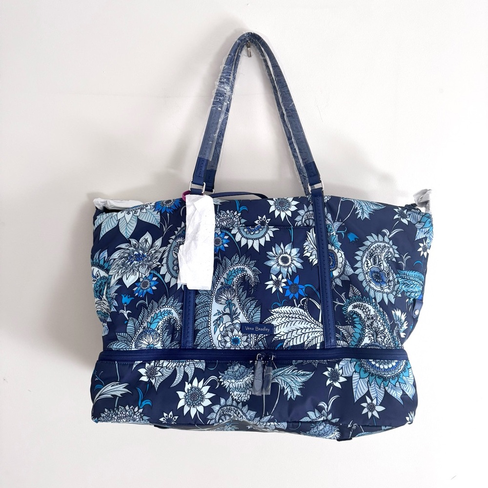 Vera Bradley Midtown Travel Bag in Cornflower Blossoms